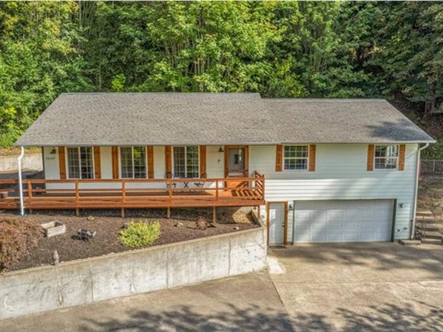 75377 Fern Hill Rd, Rainier, OR 97048