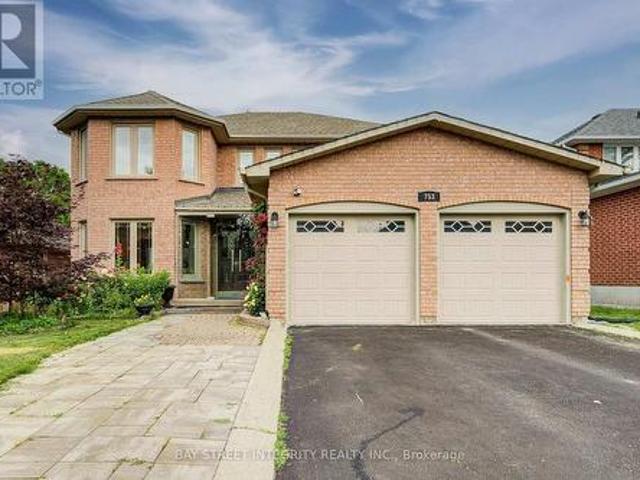 753 College Manor Drive, Newmarket, ON, L3Y 8G6 house for sale | Listing ID N13704 | Royal LePage