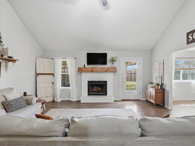 753 Belmont