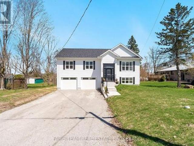 753 Fifth Avenue, Tay, ON, L0K 1R0 house for sale | Listing ID S13073 | Royal LePage