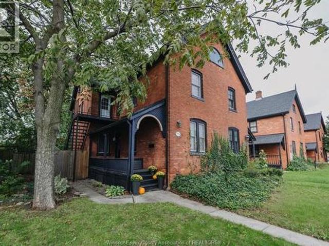 753 Walker Road, Windsor, ON, N8Y 2N2 house for sale | Listing ID 26023 | Royal LePage