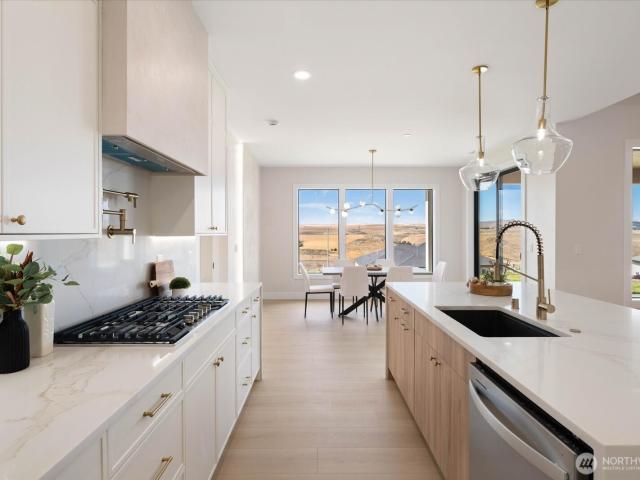 7541 W 22nd Place