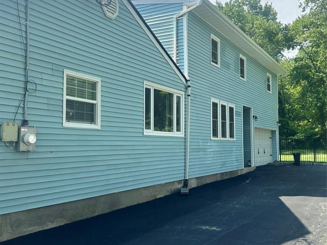 754 Locksley Road