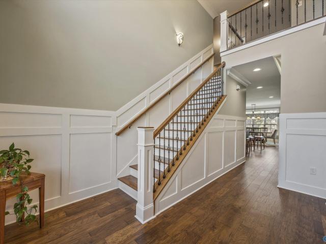 7556 Parktrace Lane