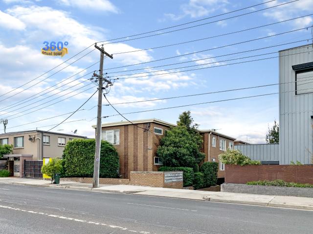 7/558 Moreland Road, Brunswick West