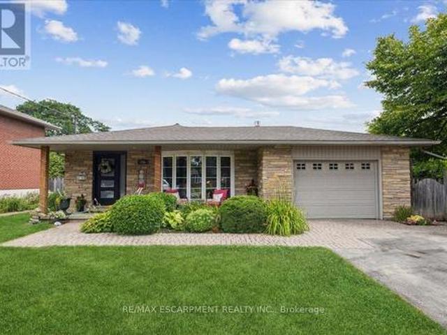 755 Parker Crescent, Burlington, ON, L7R 3A5 house for sale | Listing ID W13791 | Royal LePage