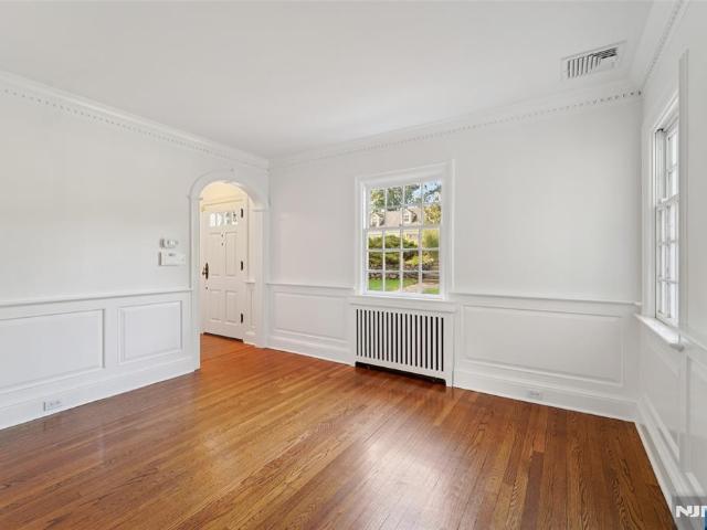 755 W Saddle River Road