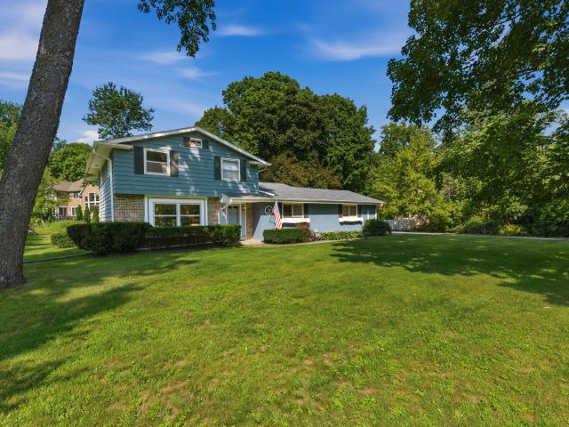 755 Tower Hill Dr