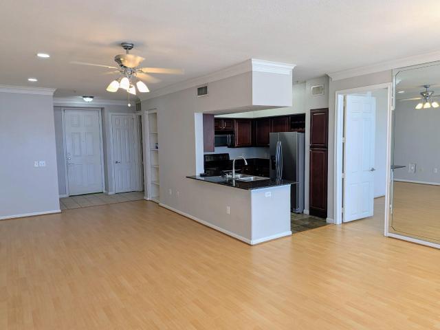 7575 Kirby Drive 2416