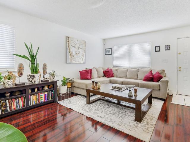 7570 Burgoyne Ln, Sacramento, CA 95823 | MLS #226082