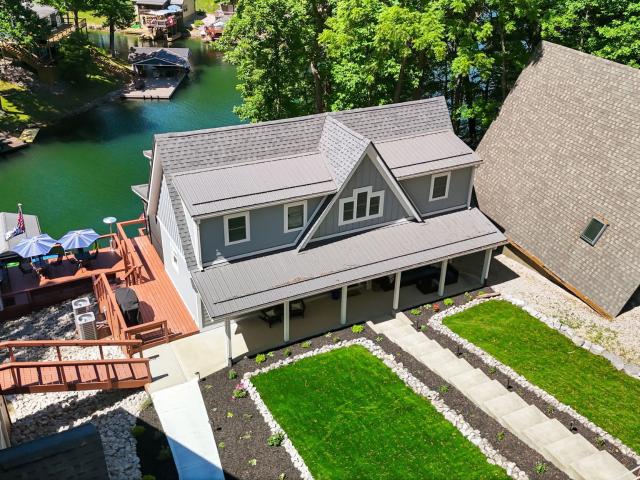 7573 Hummingbird Drive