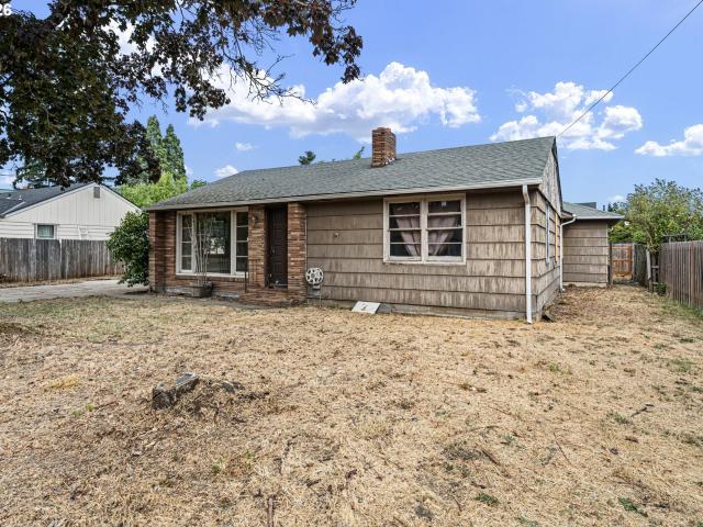 757 berntzen rd