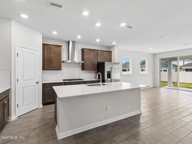 75852 Walking Path Ln, Yulee, FL 32097 | MLS #2118