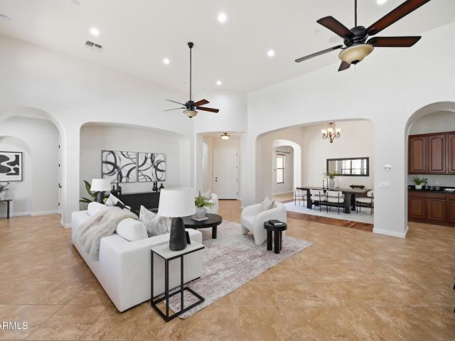 758 e sunburst lane