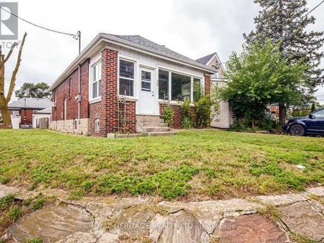758 Jane Street, Toronto, ON, M6N 4B9 house for sale | Listing ID W13803 | Royal LePage
