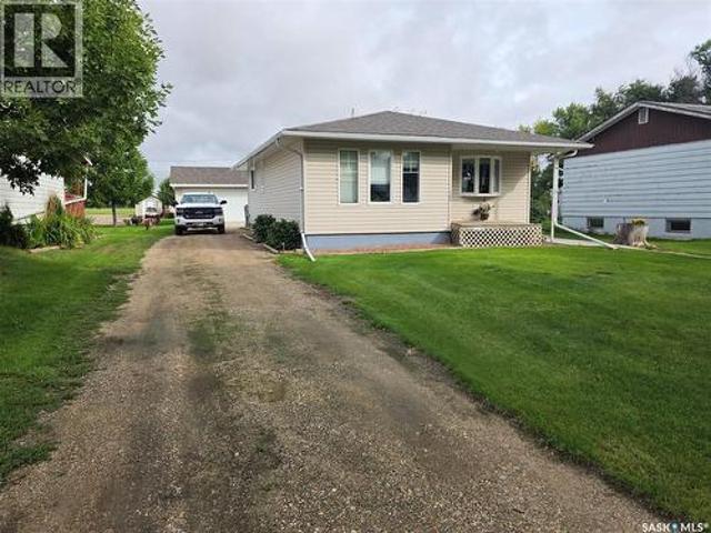 758 Saskatchewan Avenue, Milden, SK, S0L 2L0 house for sale | Listing ID SK048231 | Royal LePage