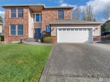 758 Tufts Ave E, Port Orchard, WA 98366 | MLS #2478