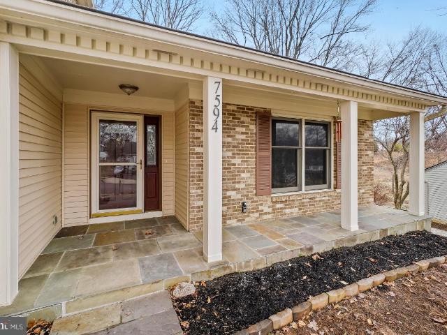 7594 Woodstown Dr, Springfield, VA 22153 | MLS #VAFX2320