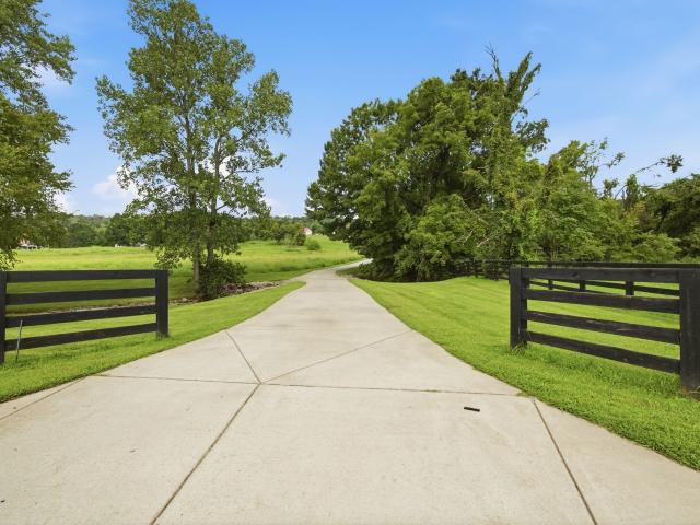 7595 Nolensville Rd