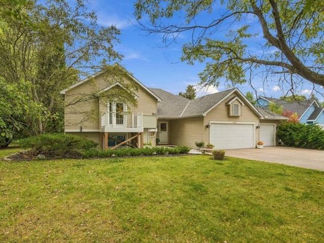 7596 th St N, Forest Lake, MN 55025