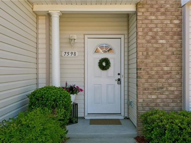 7598 Villa Ct
