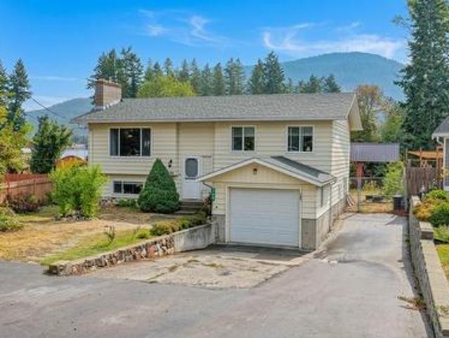 759 Heather Road, Lumby, BC, V0E 2G7 house for sale | Listing ID 10399 | Royal LePage