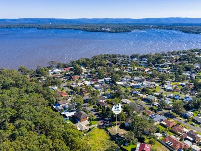 759m2 Vacant land Close to the lake