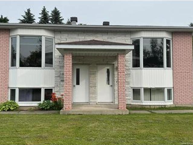 75 77 Belisle St, Edmundston, NB, E3V 3W9 house for sale | Listing ID NB140869 | Royal LePage