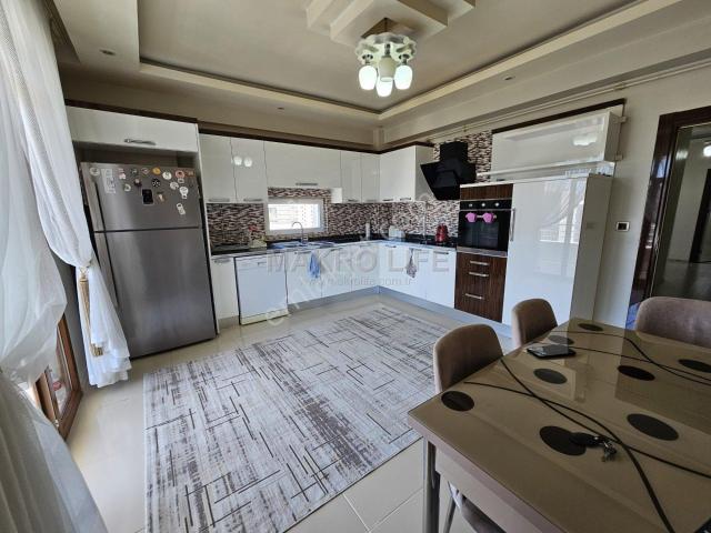 75 Tema Park Civarı Satilik 4+1 Fırsat Daire