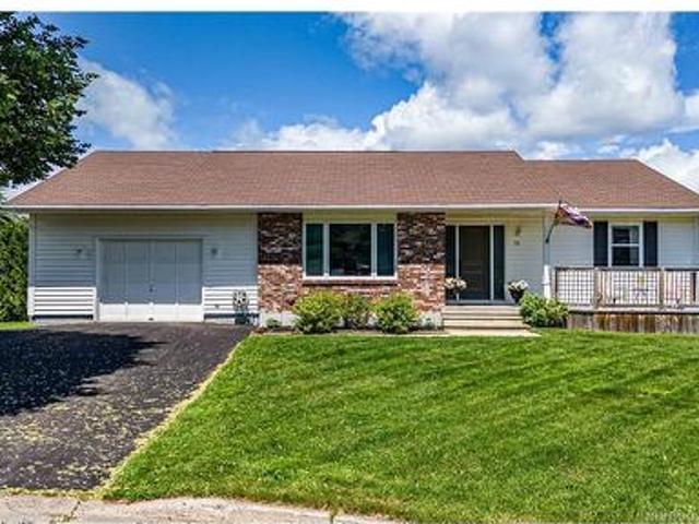 75 Thorndale Crt, Fredericton, NB, E3C 1M1 house for sale | Listing ID NB142758 | Royal LePage