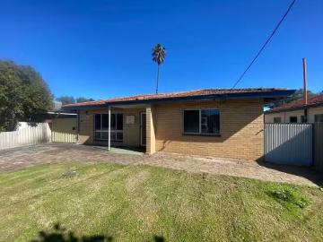 75 Victoria Parade, MIDVALE, WA 6056 House for Rent