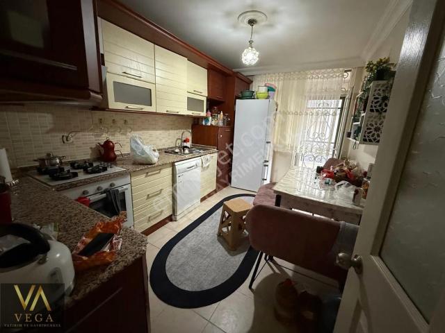 75.yıl Mah 3+1 135m2 Kapalı Mutfaklı Yüksek Zemin