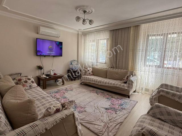 75.yıl Mahallesinde 3+1 Kapalı Mutfak 120m2 Net Satılık Daire