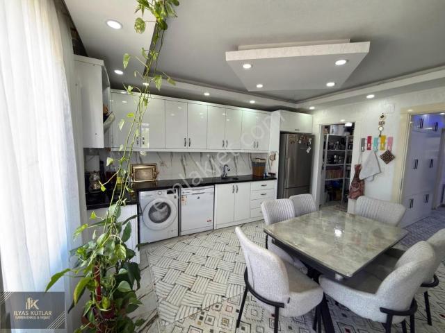 75 Yıl Mh 4 Katlı Binanın 4 Üncü Katı Yapı Kayıt Belgeli Daire
