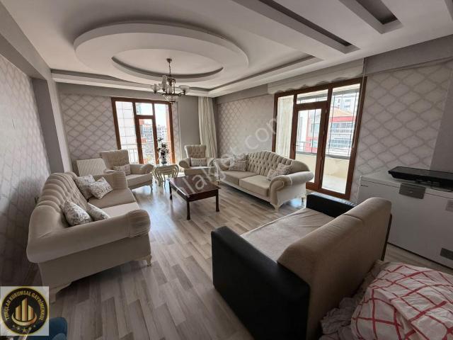 75 Yürüme Mesafesinde Ara Kat 4+1 Kullanışlı Satılık Daire