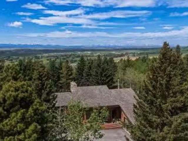 75 Anatapi Lane Sw, Calgary, AB, T3H 4G2 house for sale Lis.