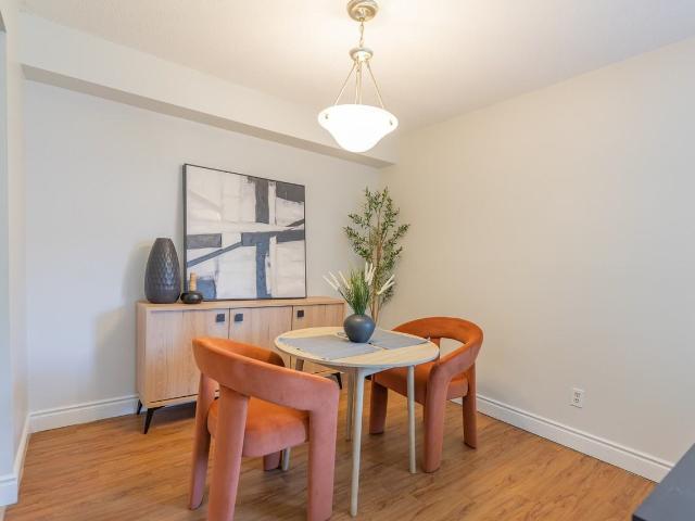 75 and 77 Huron Heights Dr, Newmarket, ON 2 Bedroom Apartment for Rent at 77 Huron Heights Dr, Newmarket, ON L3Y 5V9 Huron Heights