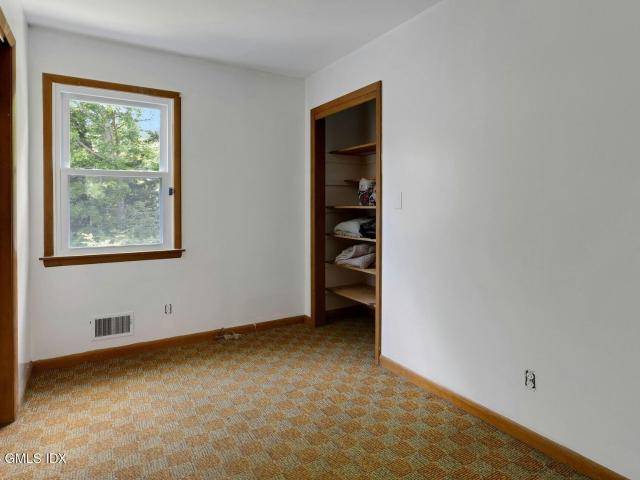 75 Angus Road North, Greenwich, US, CT
