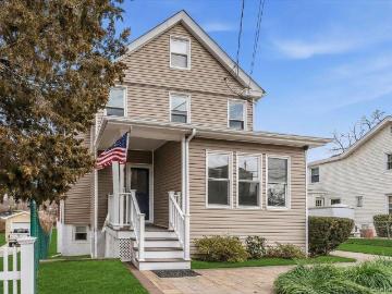 75 Anstice St, Unit 2, Oyster Bay, NY 11771 | MLS #971226