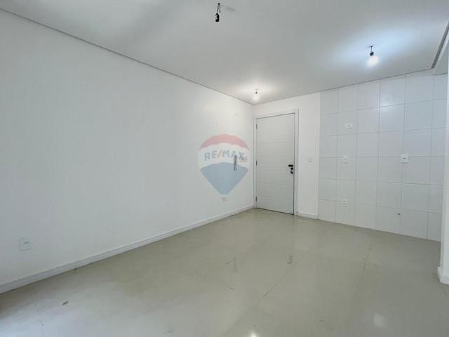 75 Área Útil Apartamento Alugar, 2 Dormitórios localizado em Uglione, Santa Maria, Rio Grande do Sul, 97070220 | Brasil