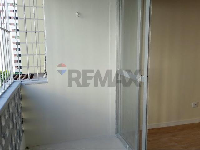 75 Área Útil Apartamento Alugar, 2 Dormitórios localizado em Casa Amarela, Recife, Pernambuco, 52070015 | Brasil