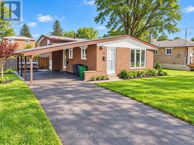 75 Bloomington Crescent, Toronto, ON, M3N 1R2 house for sale | Listing ID W14030 | Royal LePage