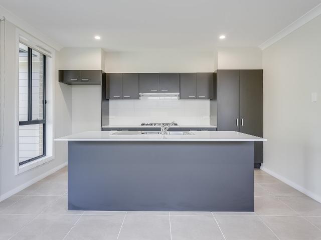 75 Burton DriveTahmoor NSW 2573, Australia
