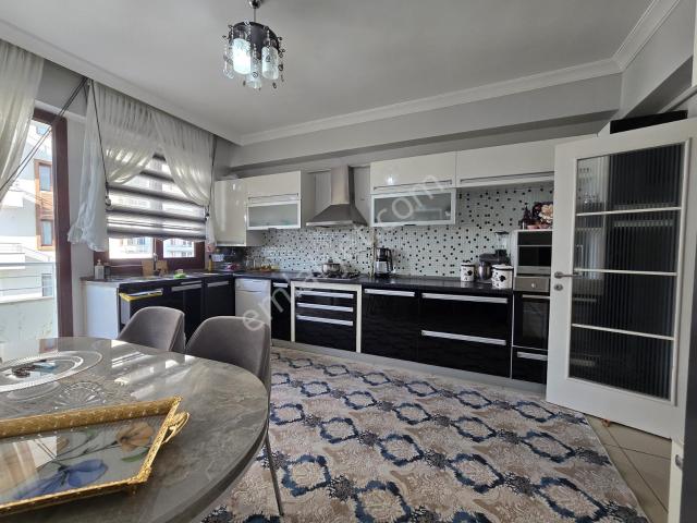 75 Caddesi Lunapark Vier Point Karşısı Satılık 4+1 Daire