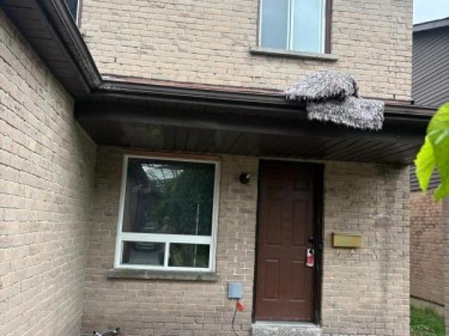 75 Chalmers Crescent, Ajax, ON, L1S 5Z6 house for sale | Listing ID E13750 | Royal LePage