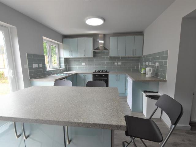75 Frederick Road, Metchley, B29 6PA, United Kingdom | 5 bed townhouse for rent #134899669 | Rentberry