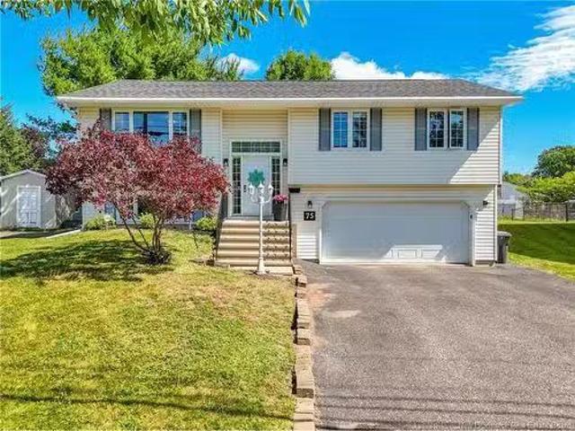 75 Goodine St, Fredericton, NB, E3B 7J7 house for sale List.