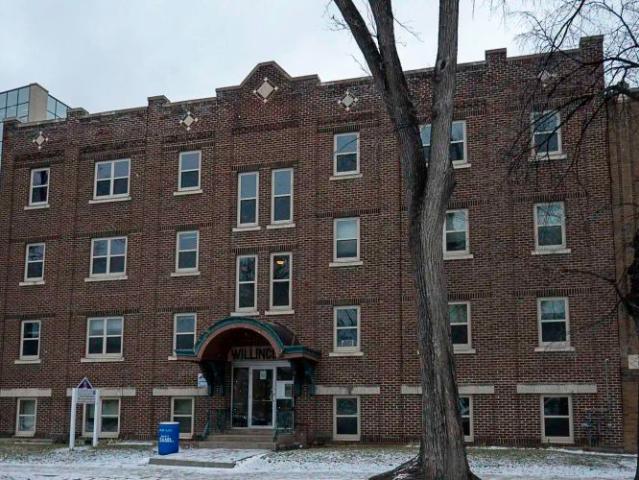 75 Kennedy — 1 Bedroom 1 Bathroom