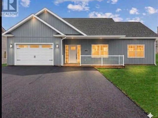 75 Kingsburgh Avenue, Charlottetown, PE, C1E 3S2 house for sale | Listing ID 202619 | Royal LePage