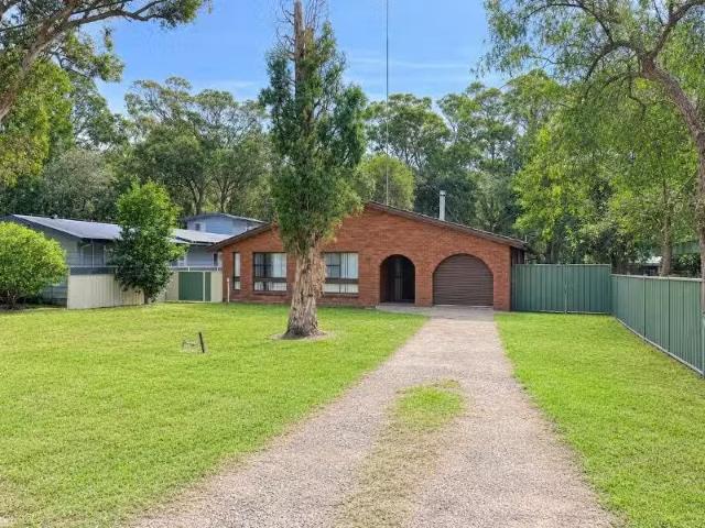 75 Lake Road, Balcolyn House for rent Listed by Melissa Copla.